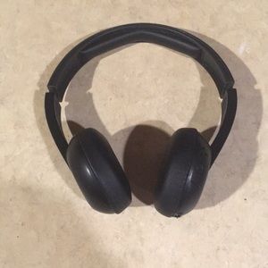 Skull Candy uproar wireless headphones